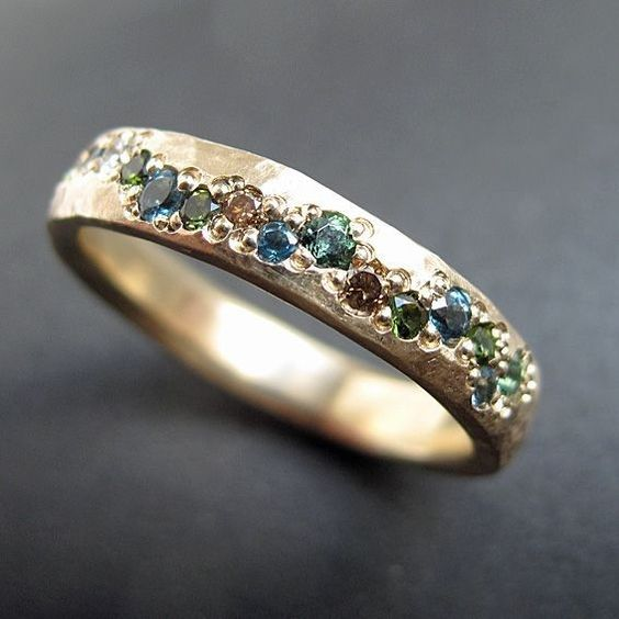 Gouden Vintage Ring met Kleurrijke Steen - Mode Vibes