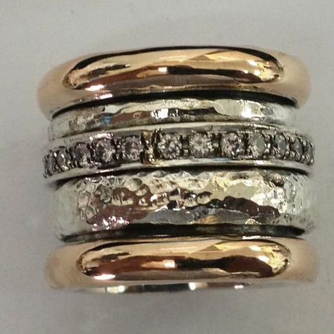 Gouden Ring met Laag Design en Vintage Look - Mode Vibes
