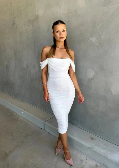Witte Off-Shoulder Jurk Midi Lengte met Ruches