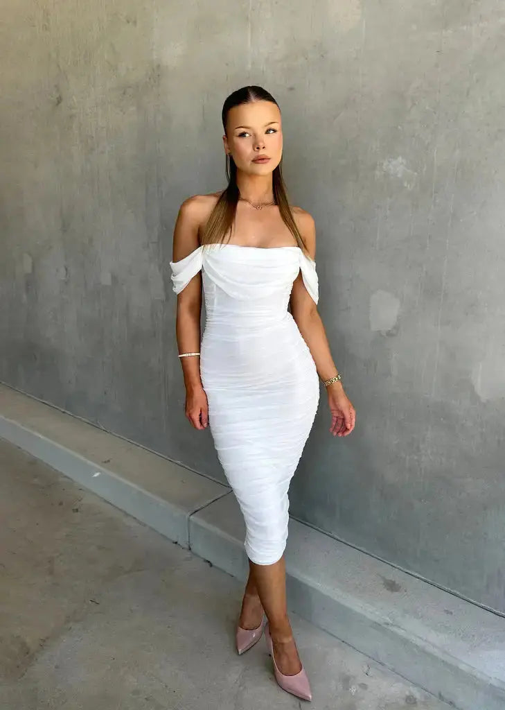 Witte Midi Jurk Off-Shoulder Ruches Elegante Bodycon