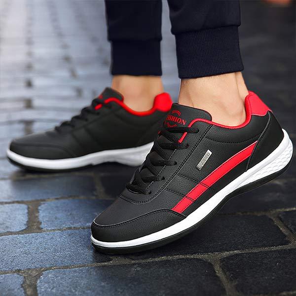 Joost | Ultralichte heren sneakers in de kleur Blauw voor heren in Smart-casual stijl geschikt voor alle seizoenen.