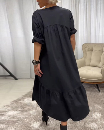Jurk met 3/4 mouwen en diepe V-hals in de kleur Zwart voor dames in stijl ideaal voor de herfst.