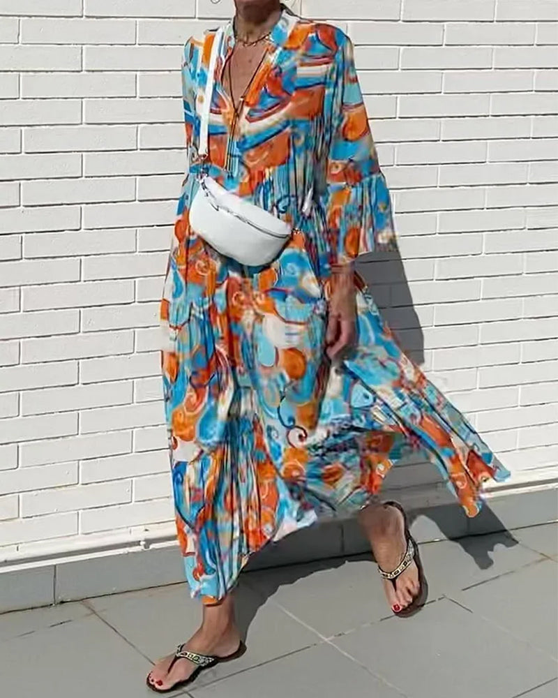 Vrouwelijke Jurk met V-hals en Leuke Print - Mode Vibes