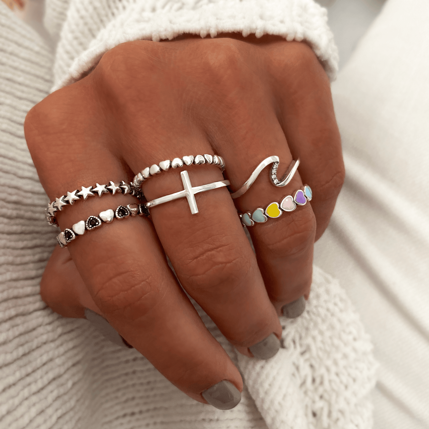 Kruis Ring met Detail Zilverkleurig Trendy Model