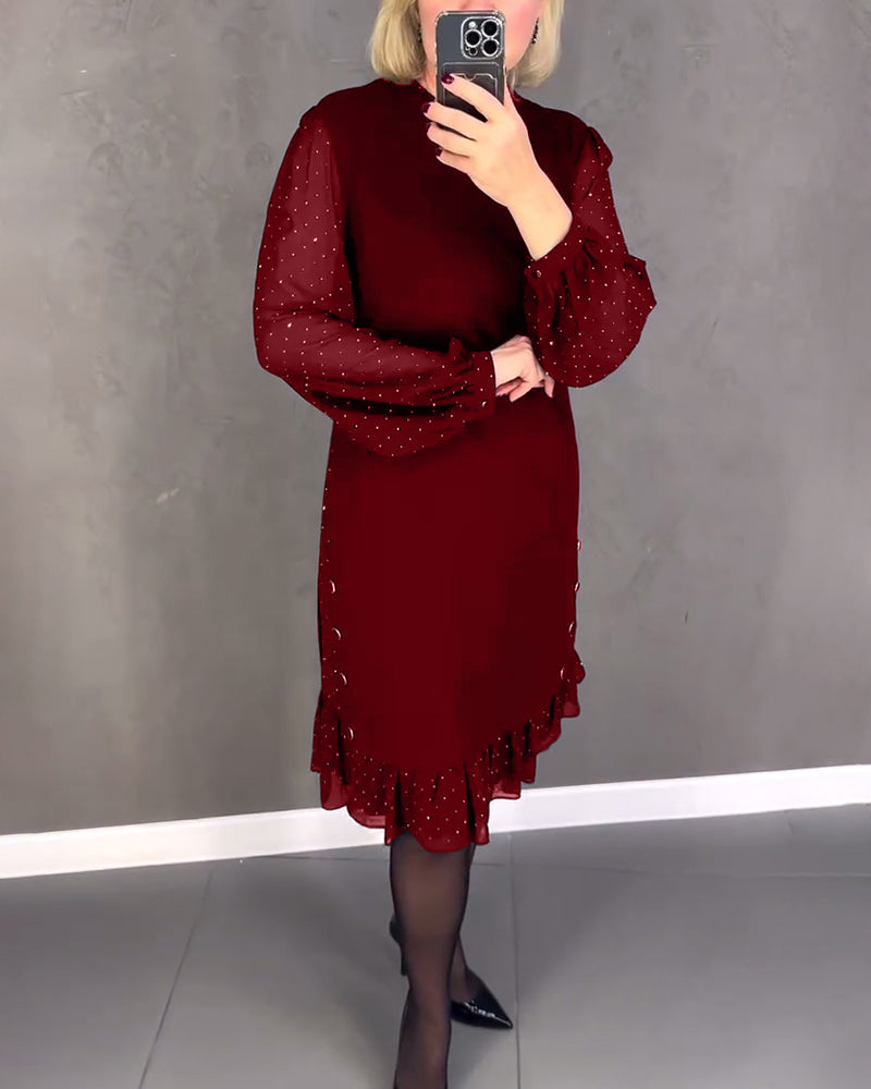 Langarmige elegante jurk met stippen in de kleur Zwart voor dames in stijl ideaal voor de herfst.