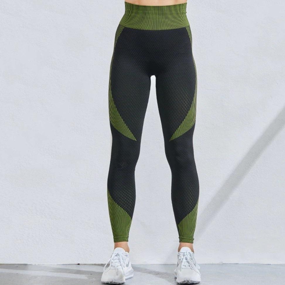 Push Up Legging Corrigerend Model Sophia