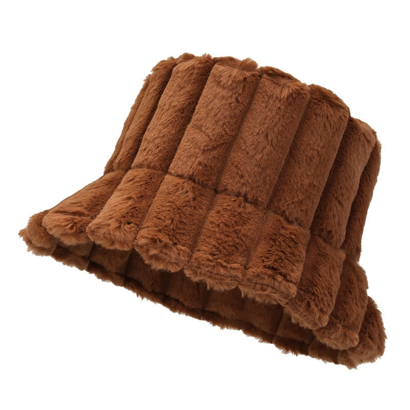 Lotte | Warme & stijlvolle bucket hat in de kleur Zwart voor dames in Lounge stijl ideaal voor de herfst.