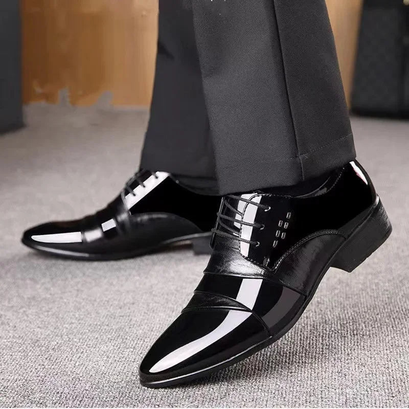 Lakschoenen Groot Formeel Zwart voor Mannen - Mode Vibes