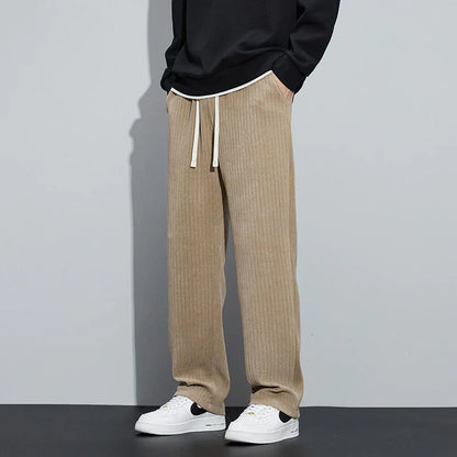 Memphis | Zwarte fluwelen broek in de kleur Beige voor heren in stijl geschikt voor alle seizoenen.