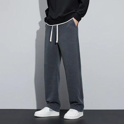 Zwarte Fluweel Broek voor Dames Elegant Design - Mode Vibes