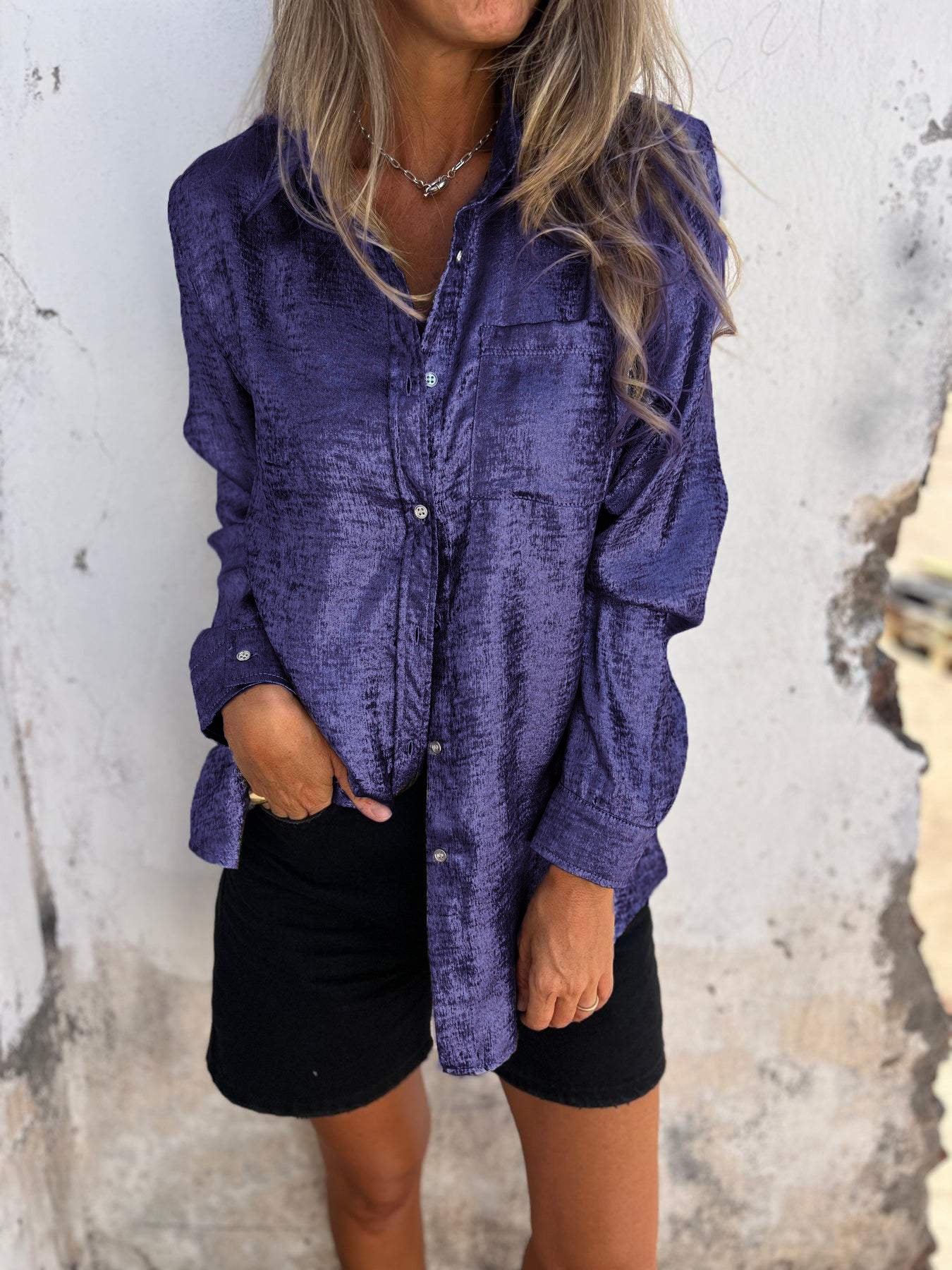 Dames Blouse – Oversized Shirt met Glanzende Textuur – Casual & Chic