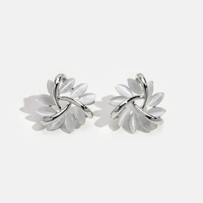 Gouden Oorknopjes met Opalen Bloem Design
