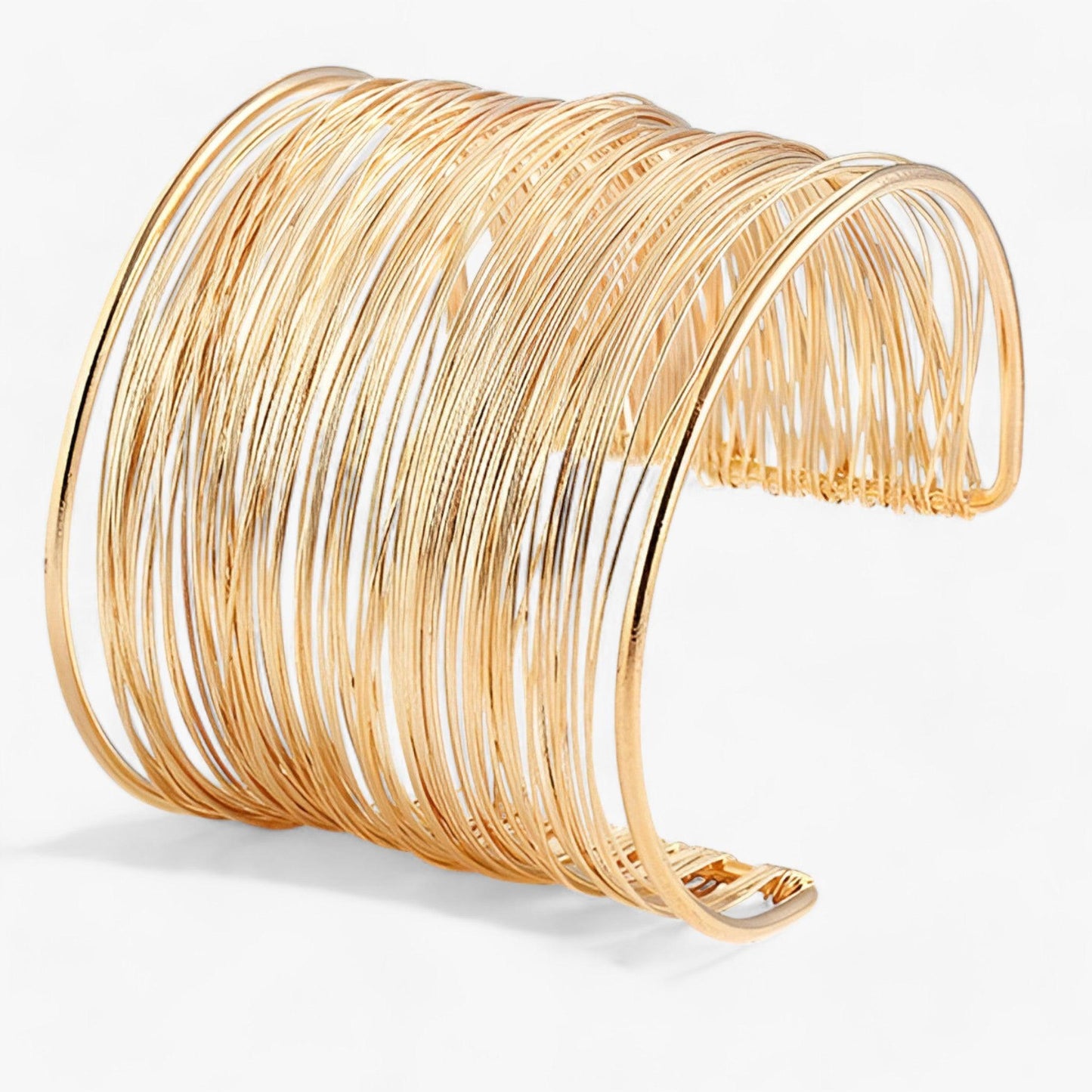 Gouden Armband met Laag Draad Design