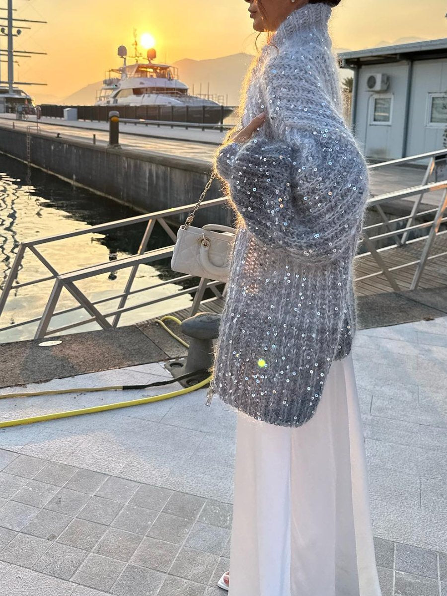 Aurora's Zip-Up Gebreide Jas: Moeiteloos Stijlvol met Een Praktische Twist!