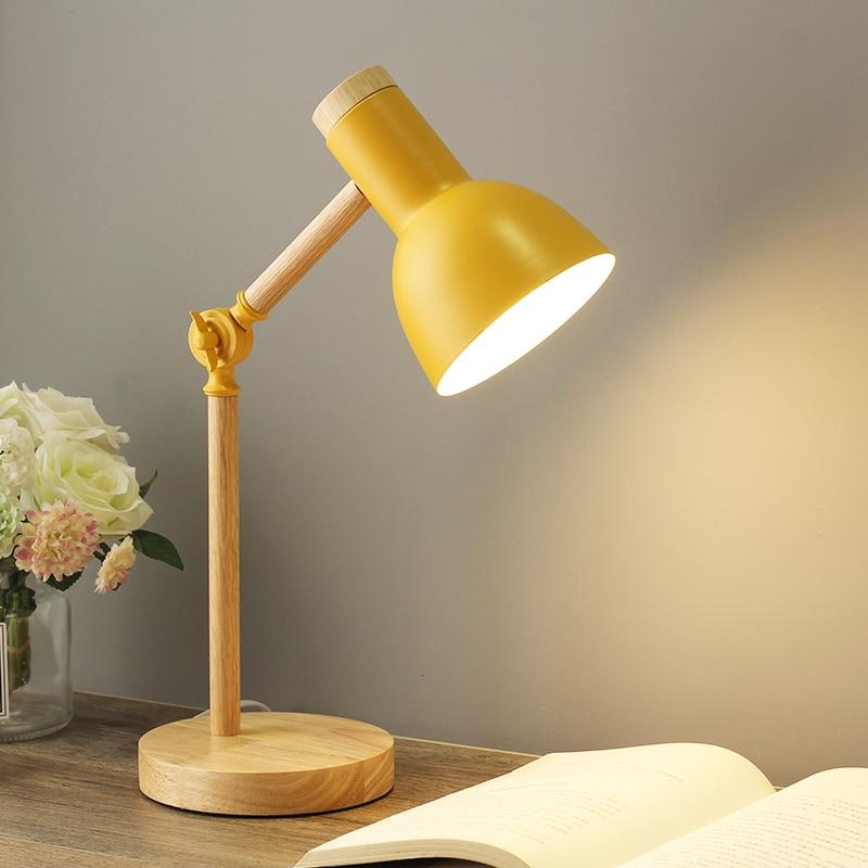 Sobere Houten Tafellamp Scandinavisch Design