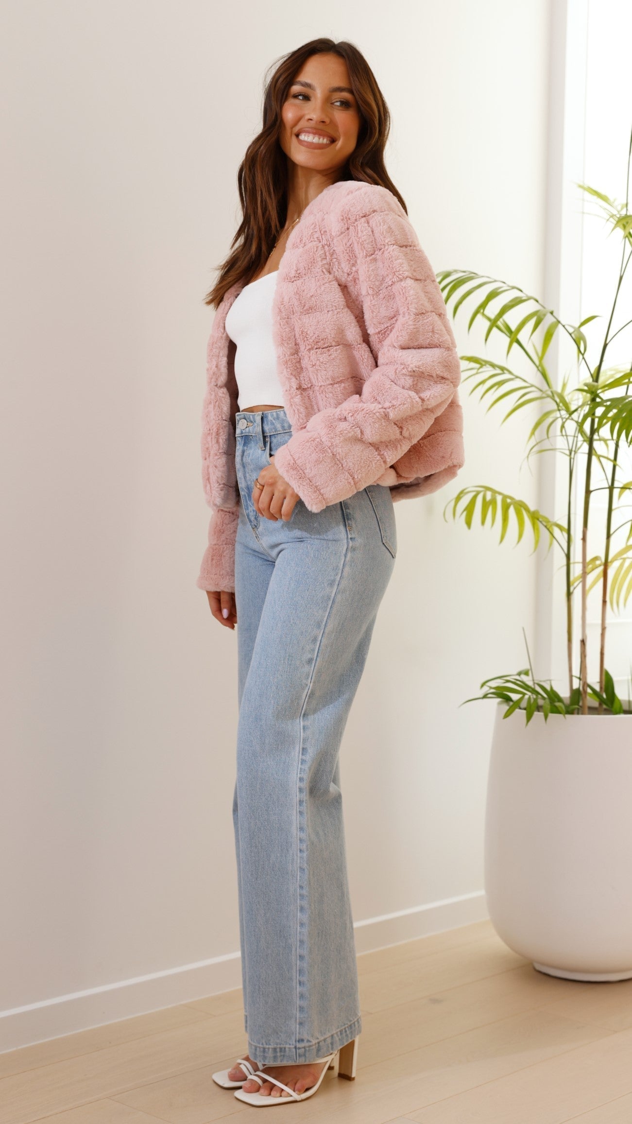 Dames Velour Jasje Crop Model Luxe Stof