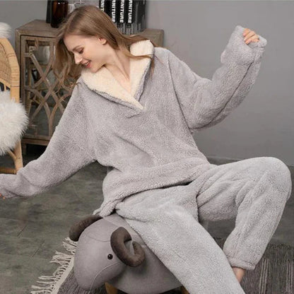 Donzige Fleece Pyjamaset voor Vrouwen Nachtwear