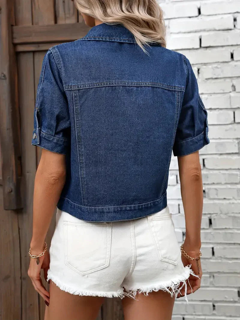 Sabrine Denim jack | Denim overhemd met korte mouwen voor dames in de kleur Babyblauw voor dames in Heritage stijl ideaal voor de herfst.