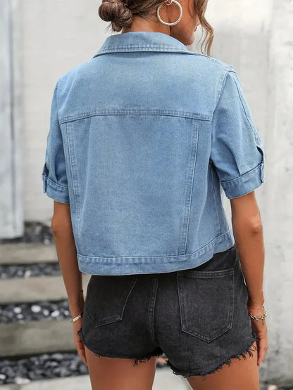 Sabrine Denim jack | Denim overhemd met korte mouwen voor dames in de kleur Babyblauw voor dames in Heritage stijl ideaal voor de herfst.