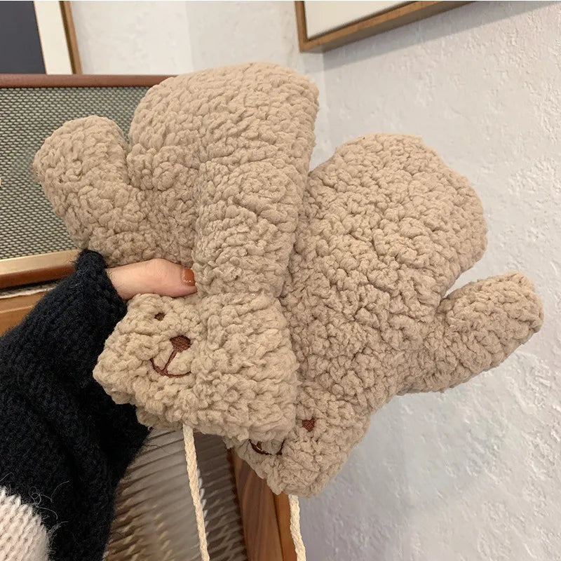 Sophie | Zachte & warme teddy wanten in de kleur Khaki voor dames in Lounge stijl ideaal voor de winter
