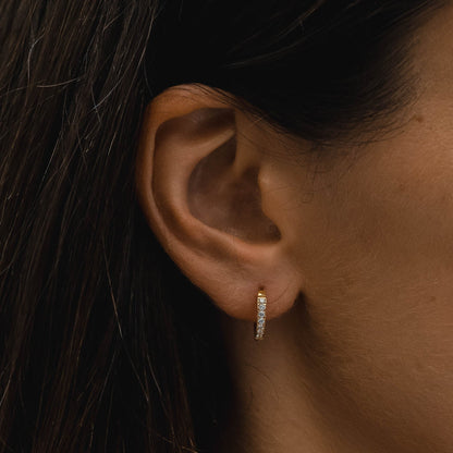 Kleine Zirkonia Oorbellen Hoepelvormig Elegante Look