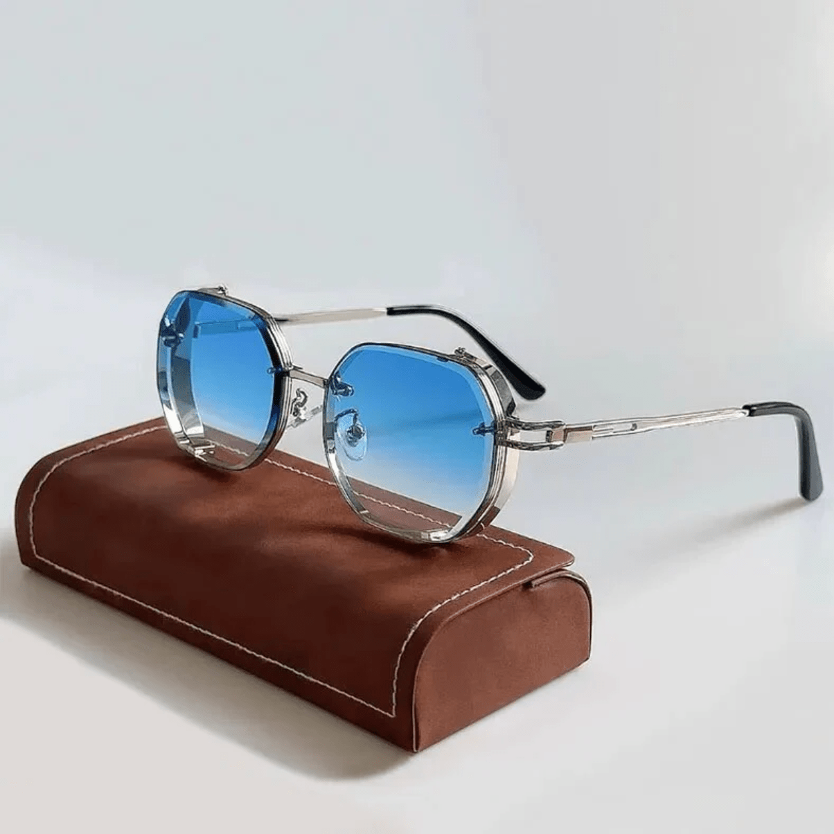 Heren Zonnebril Met Stijlvol Frame en UV Bescherming