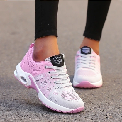 Walkers | Orthopedische Vrouwen Loop Schoenen in de kleur Rood voor dames in stijl geschikt voor alle seizoenen.