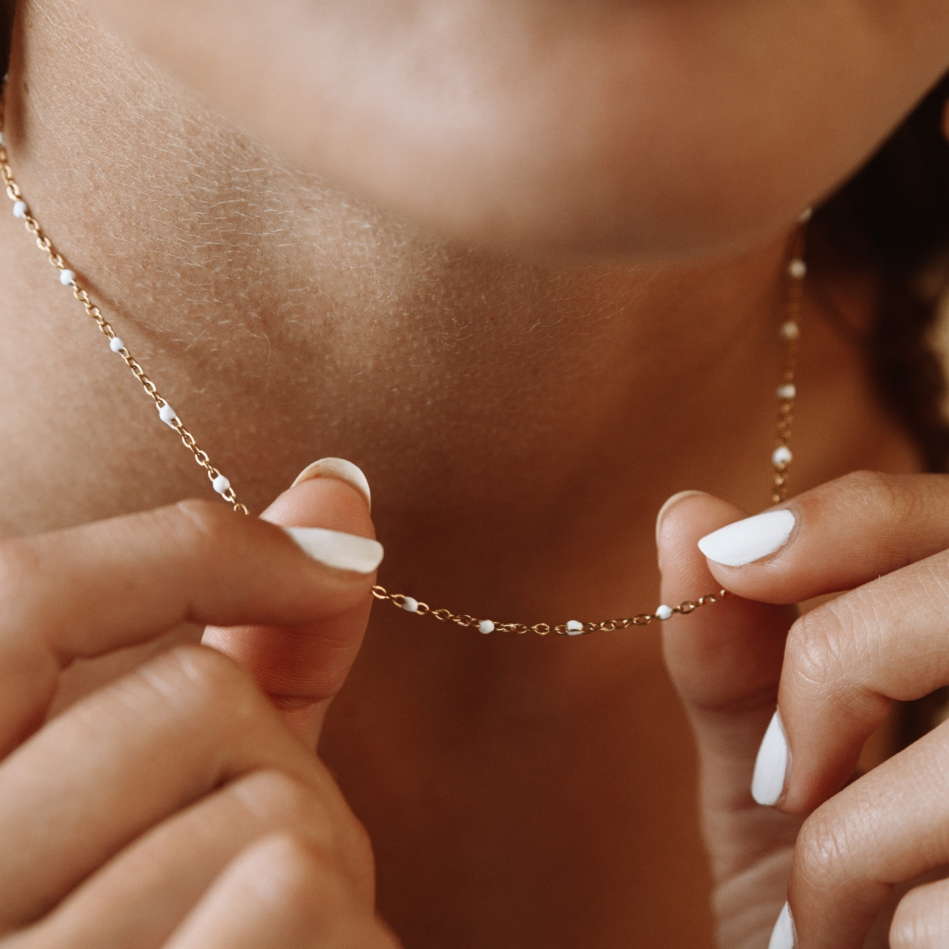 Kralen Choker met Witte Emaille Halsketting