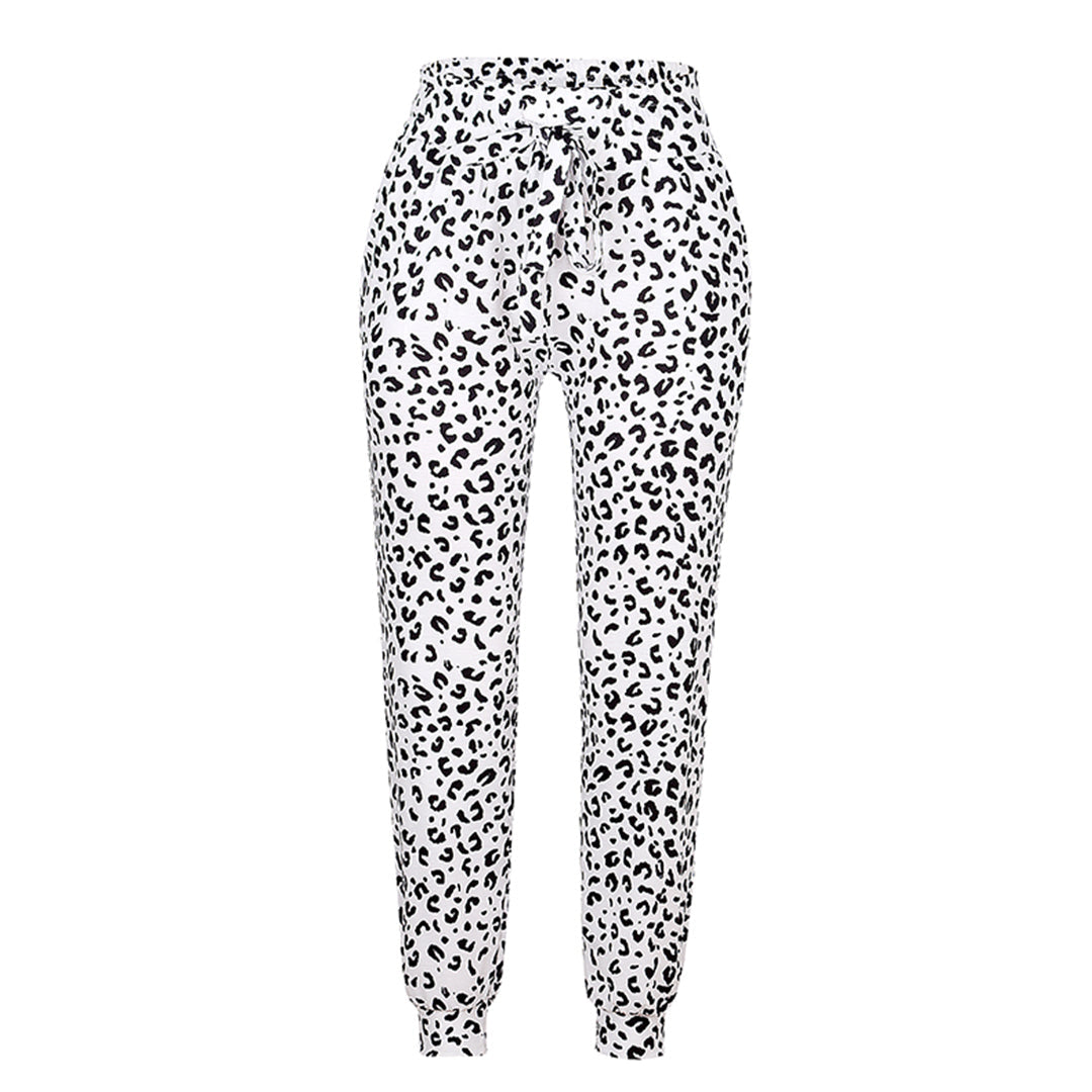 Xandra | Damesbroek met luipaardprint in de kleur Luipaard Wit voor dames in stijl ideaal voor de lente.