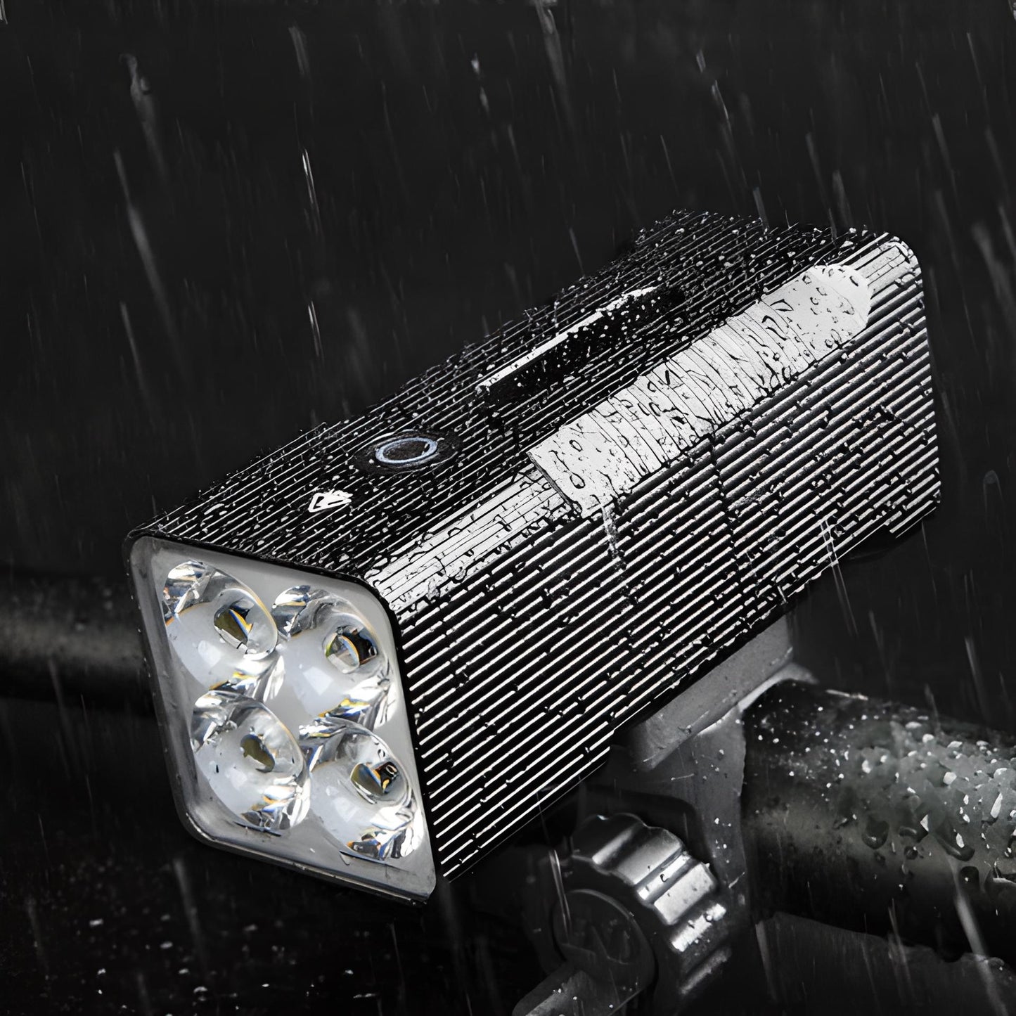 LED Fietskoplamp Tactisch Waterdicht met Sterke LumiBlaze Verlichting - Mode Vibes